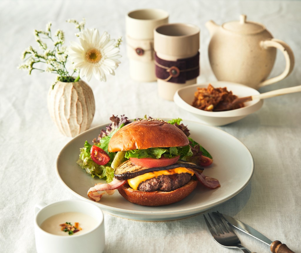 鎌倉の注目ベーカリーカフェ　パンとスープとスプレッド「PLUSOUPLE」